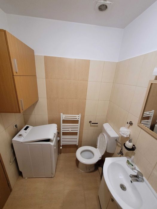 De inchiriat Apartament cu 2 camere lângă UMF și Spital ( 7 noiembrie)