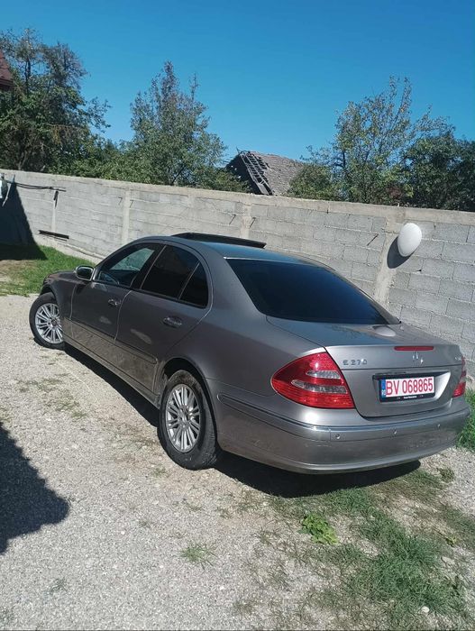 Vând Mercedes Benz E270