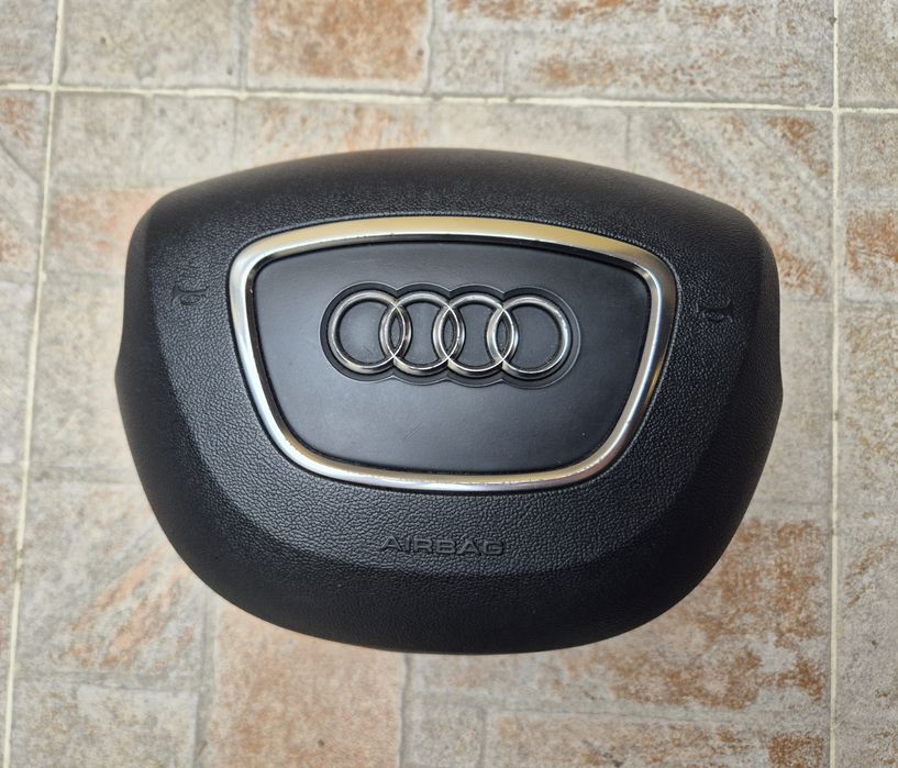 Волан Audi A4 A5 Q5 2008 - 2015г в комплект с Airbag