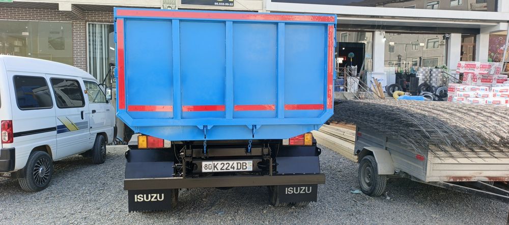 Исузи.  2011 йил