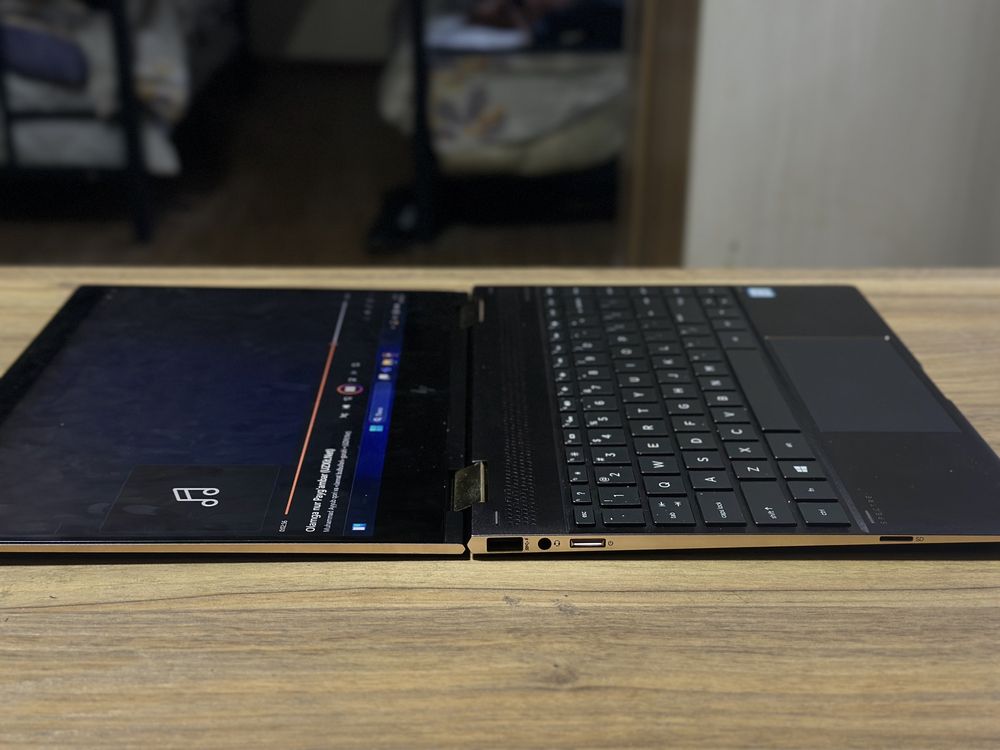 Hp Spectr x360 Convertible 13-ae0xx 512 gb zaryadka 5 6 soat saqlaydi