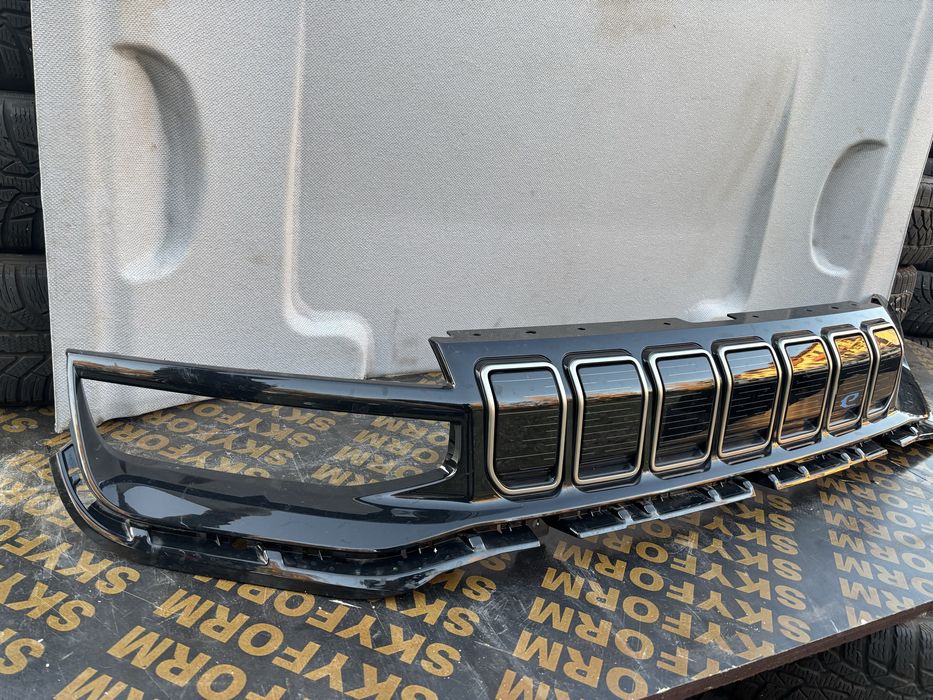 Решетка Грил Jeep Avenger