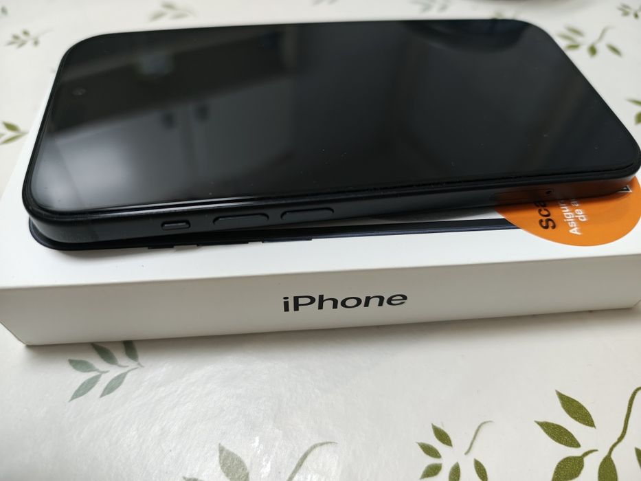 --- Apple iPhone 15 ---