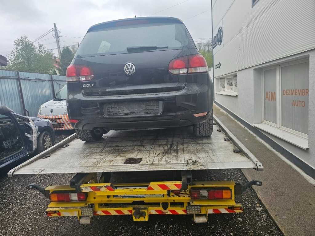 Dezmembrez VW GOLF 6 1.4 CAX 90KW an 2010 volan stanga