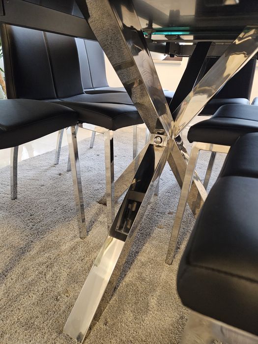 Masă dining de sticlă Mobexpert