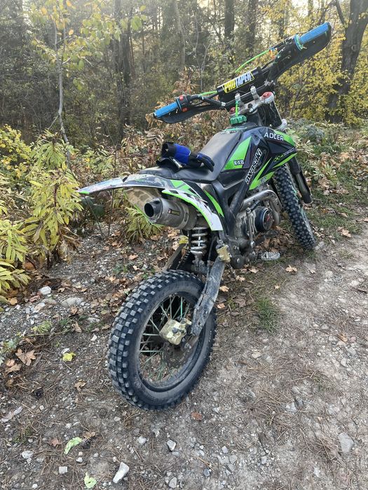 Vând Cross Enduro kxd de 140cc fară defecte proba spune tot
