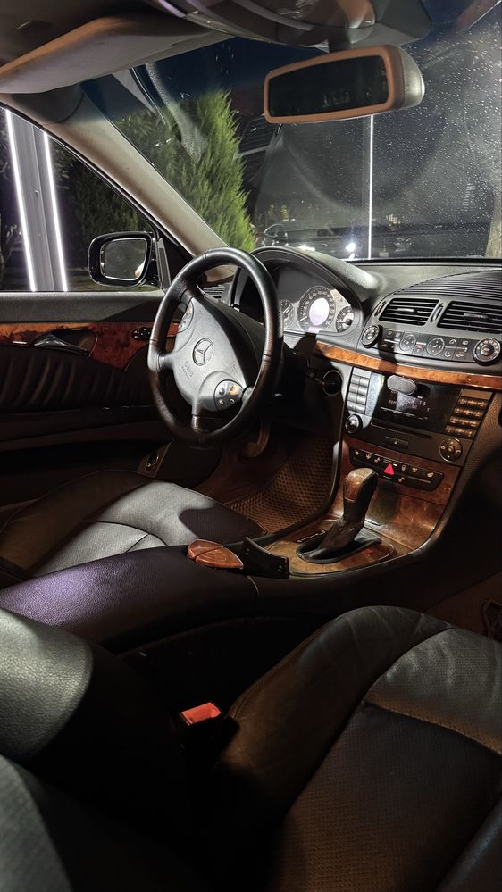 Mercedes benz W211 E320 6.3 body kit