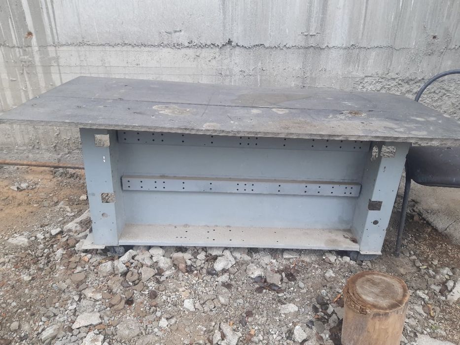 Продам стол строителный