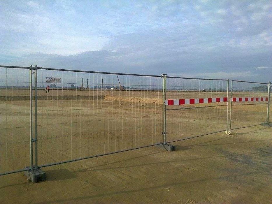 Временные строительные ограждения с доставкой по всему Казахстану