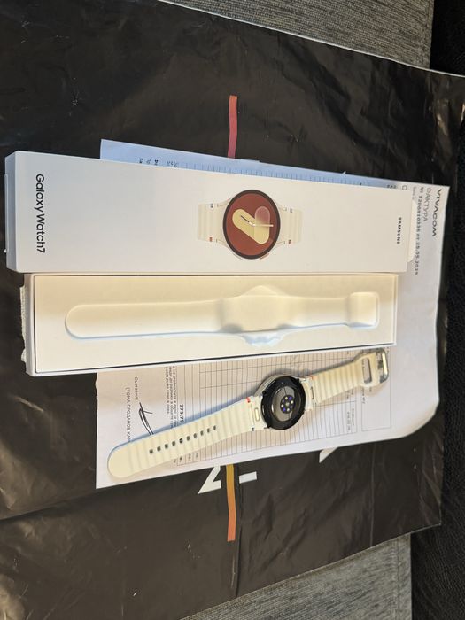 КАТО НОВ 40mm Samsung watch 7 BT Vivacom Гаранция 2026 Cream