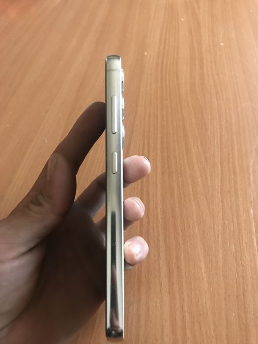 Продам самсунг s23