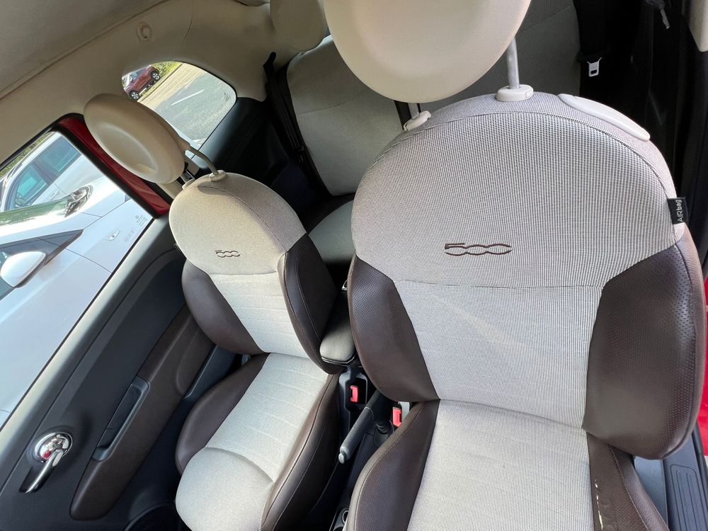 Vand Fiat 500 rosu decapotabil
