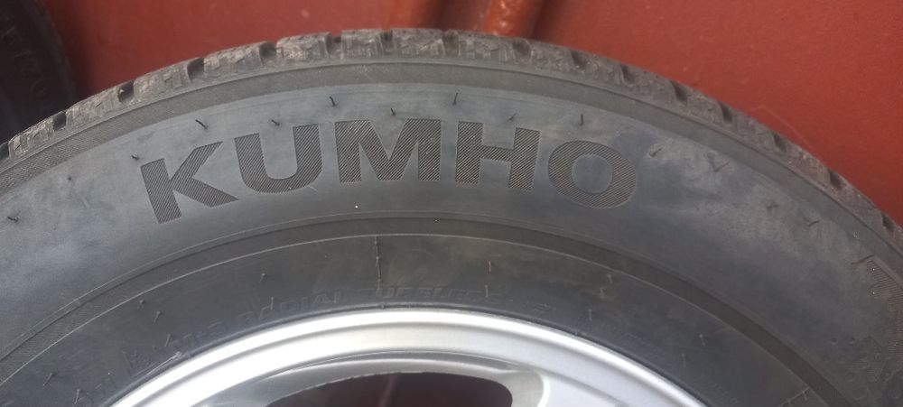 215 70 16 Зимни Гуми Джипови
