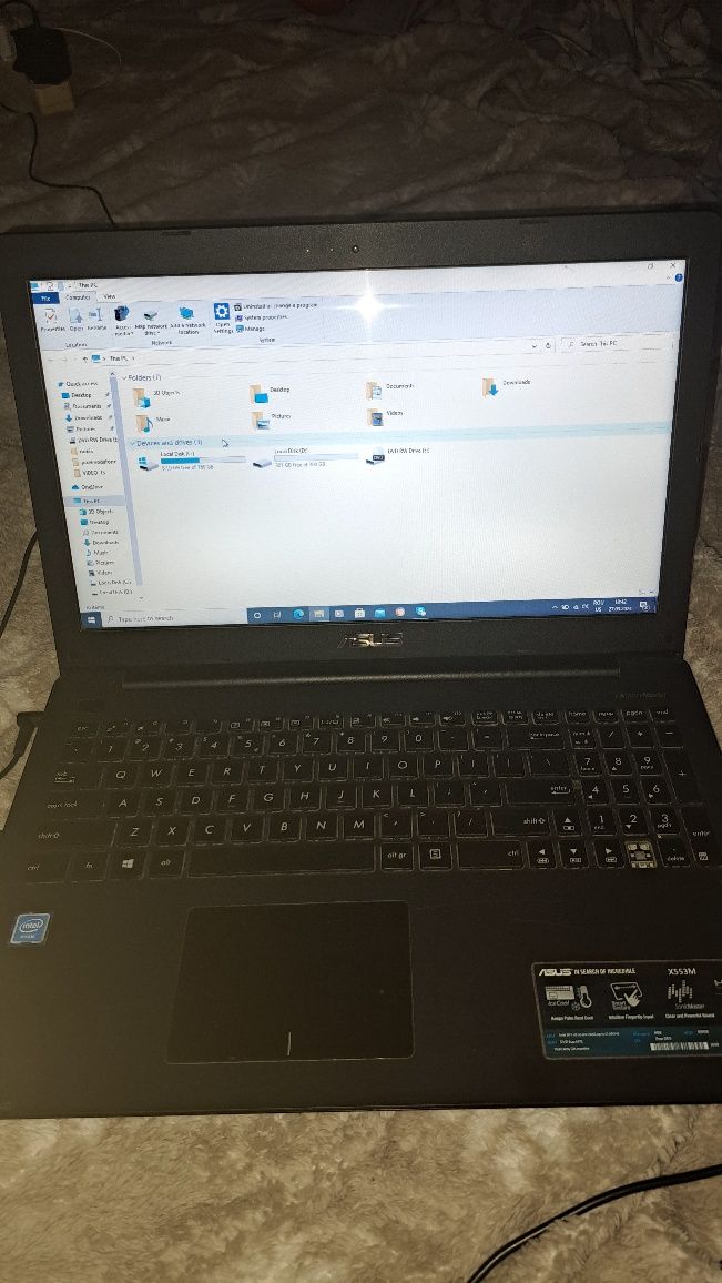 Laptop Asus X553M.Memorie 4GB.HDD 500 GB.