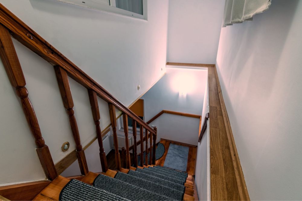 PROPRIETAR- Inchiriez casa parter +etaj 125 mp in Cristian