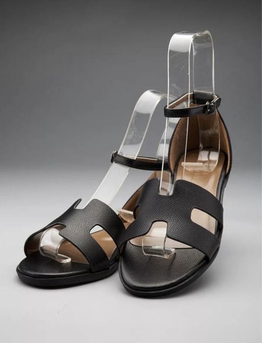 босоножки HERMES люкс новые 36размер! отличного качества с коробкой