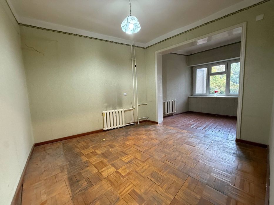 Срочно!Квартира на Ц1-кафе В&В 2/2/5 общ пл 70м,2 балкона