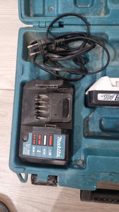 Autofiletanta Makita HP457D ,perfect funcțional, full box