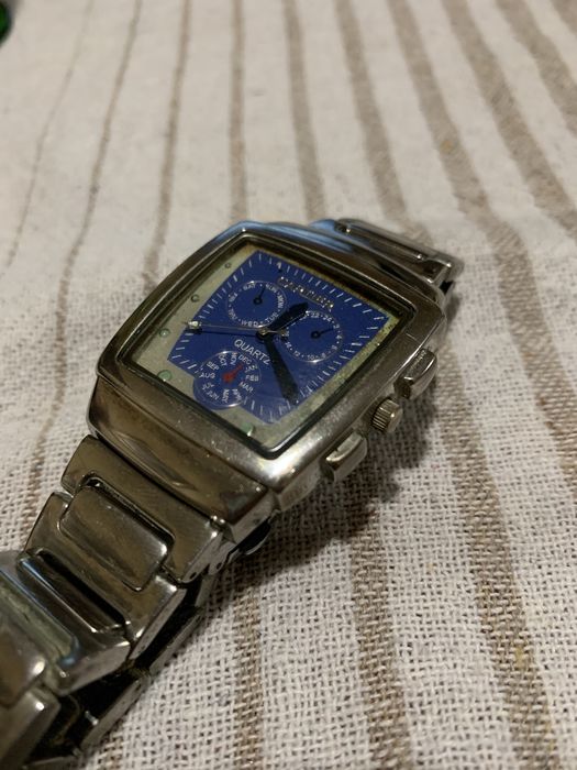 Часовник Cartier