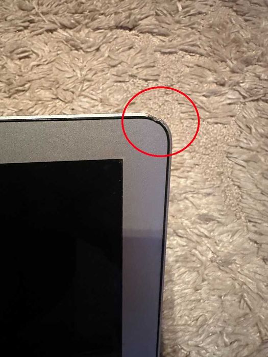 Macbook Air A1465 13" DEFECT