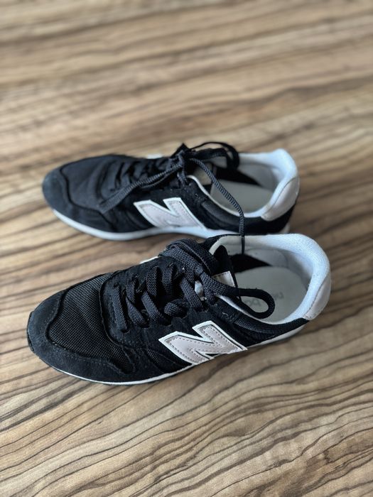 Продавам детски/ дамски сникерси New Бalance