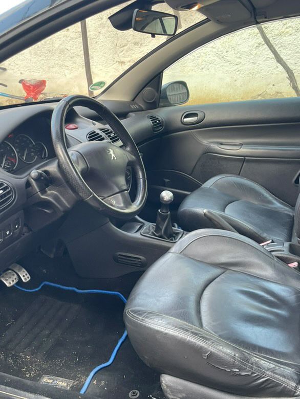 Se vinde Peugeot 206cc in stare foarte buna