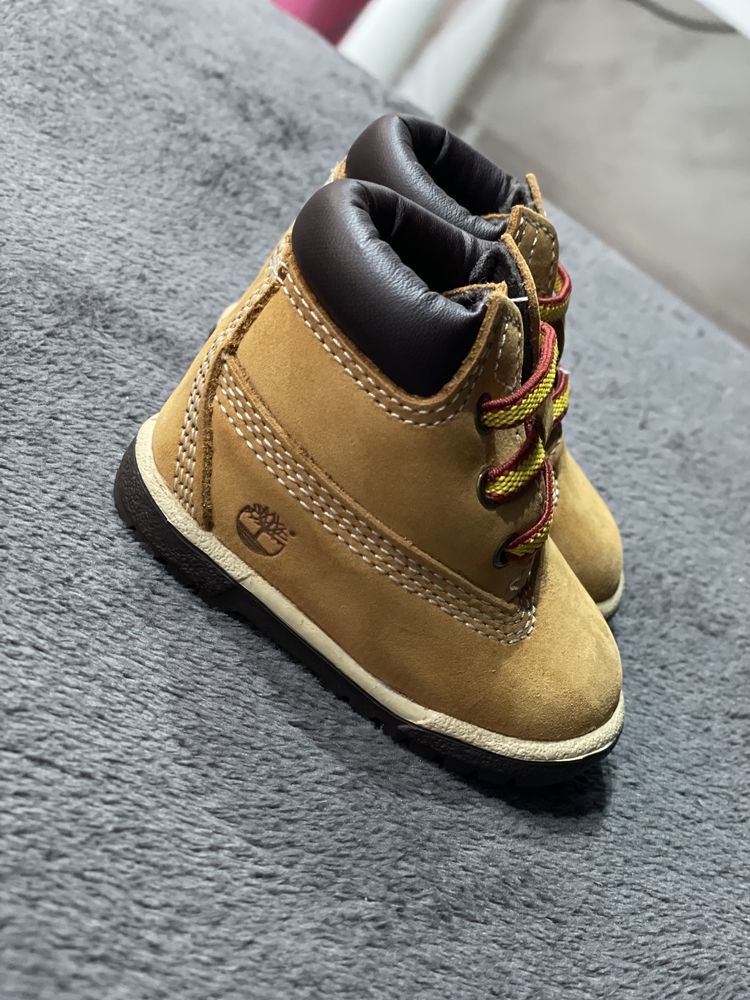 Timberland noi in cutie bebelusi