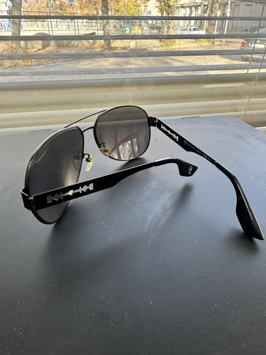 Dsquares, Guess, Armani, louis vuitton