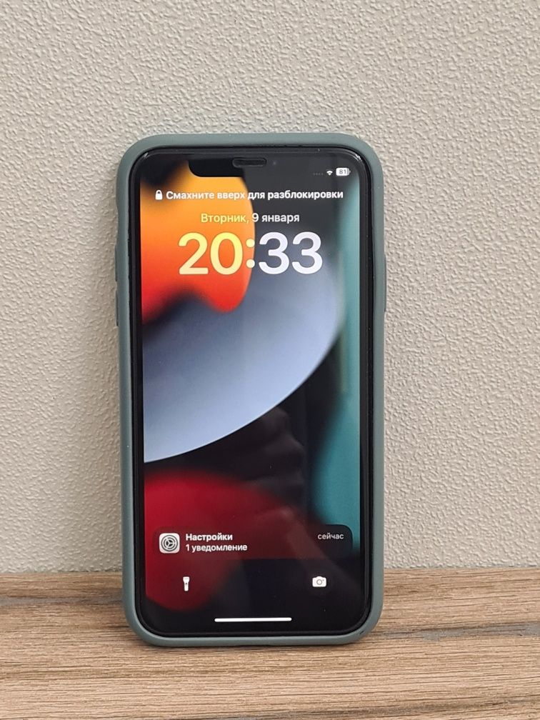 iPhone XR 64 Гб / АКБ 93%, в отличном состоянии