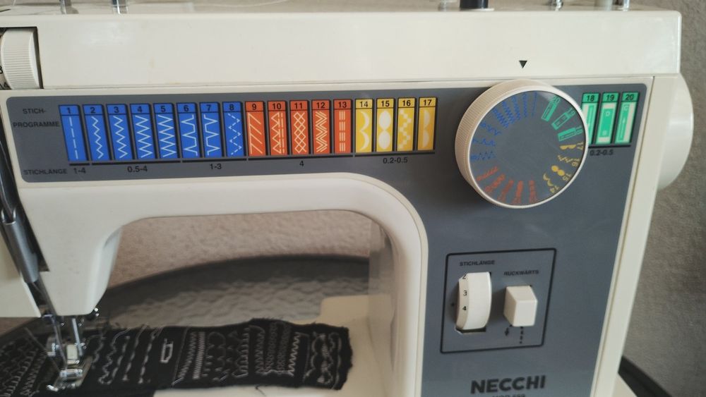 Шевна машина NECCHI 559