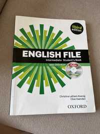 Учебник и учебна тетрадка по английски език + диск
