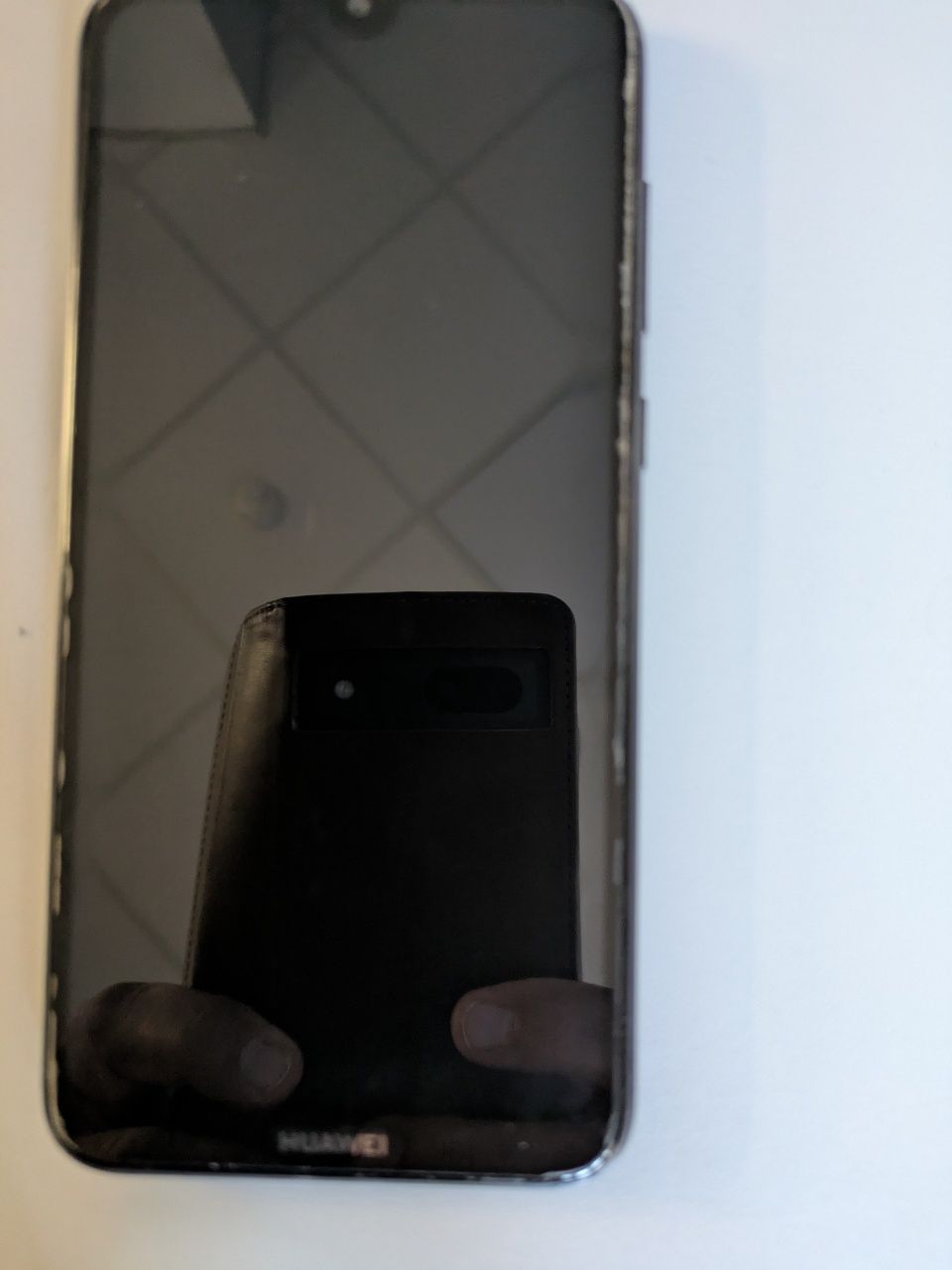 Продавам телефон Huawei Y7 2019 Dual sim