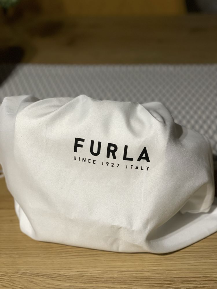 Furla - Кожена чанта Metropolis Mini