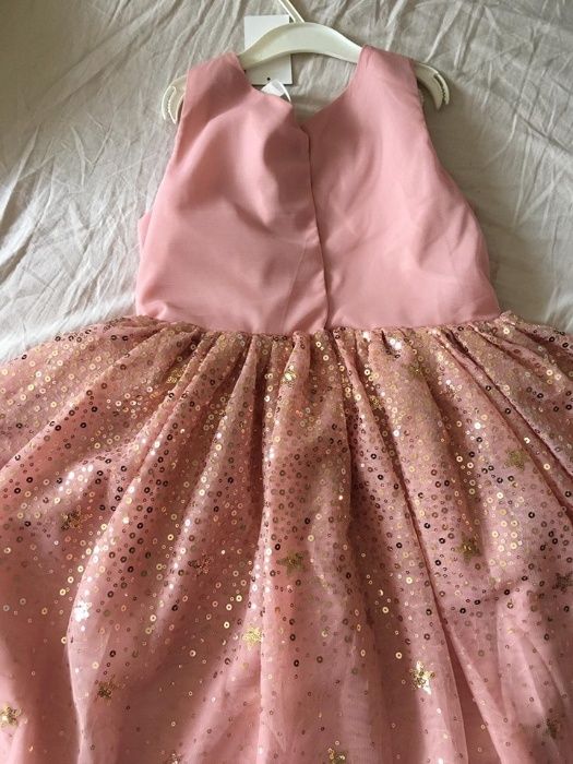 Нова детска рокля Н&М-размер 134 см