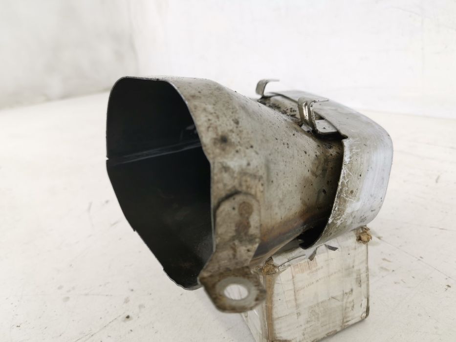 Ауди А6 / Audi A6 Ляв изпускателен връх в добро състояние, оригинален