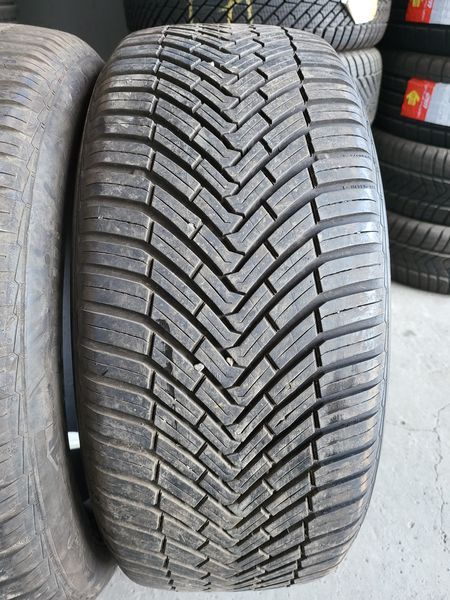 235/50/18 Continental 2бр