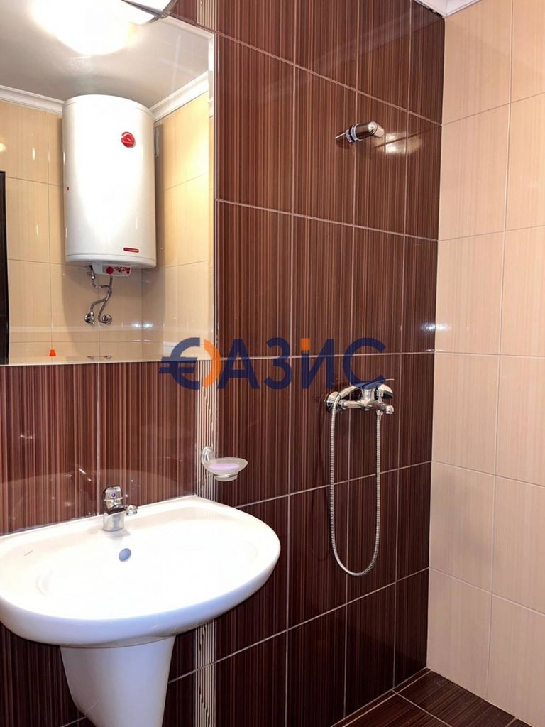 Продава се Двустаен апартамент в к.к. Елените - 59 кв.м за 1119 €/кв.м - Снимка #8