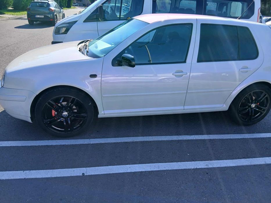 Vand golf 4  1.4 benzina