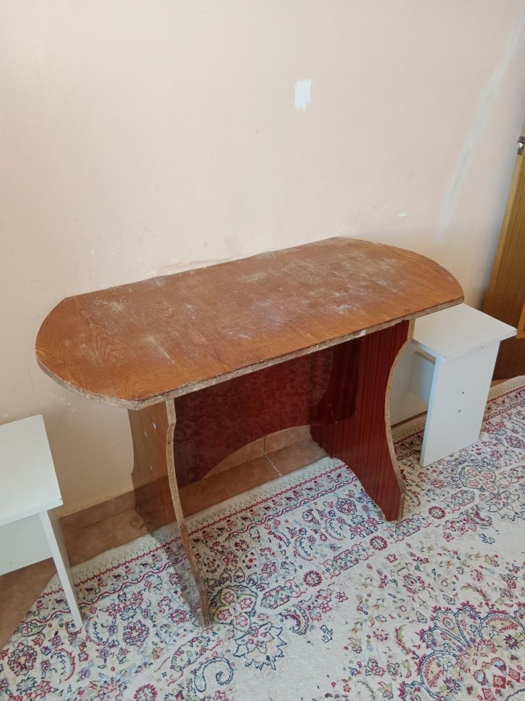 Стол для кухни бесплатно