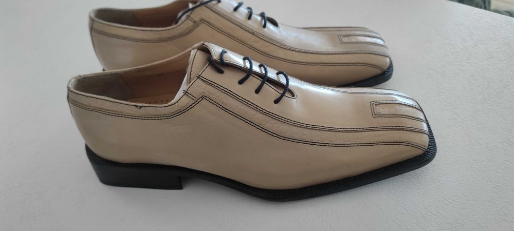 Pantofi bărbătești eleganți