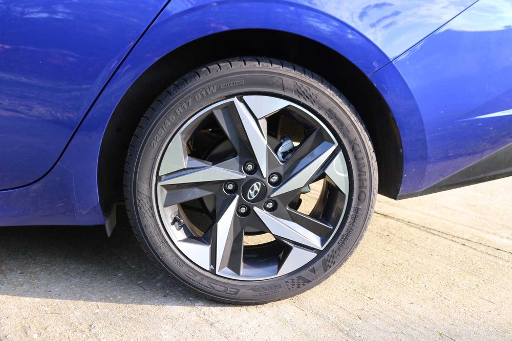 Hyundai Elantra 1.6 l 123 CP 6MT Highway