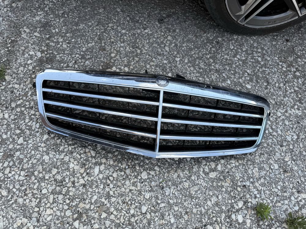 W212 Avangard Предна решетка Mercedes E класа