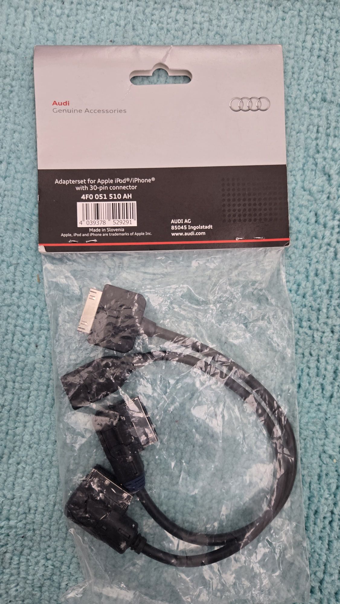 Cablu adaptor original Audi iPod iPhone USB