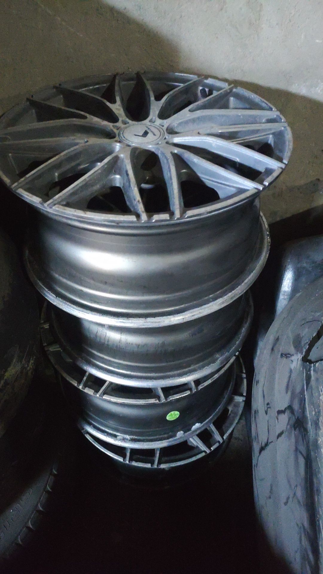 Продам диски r14
