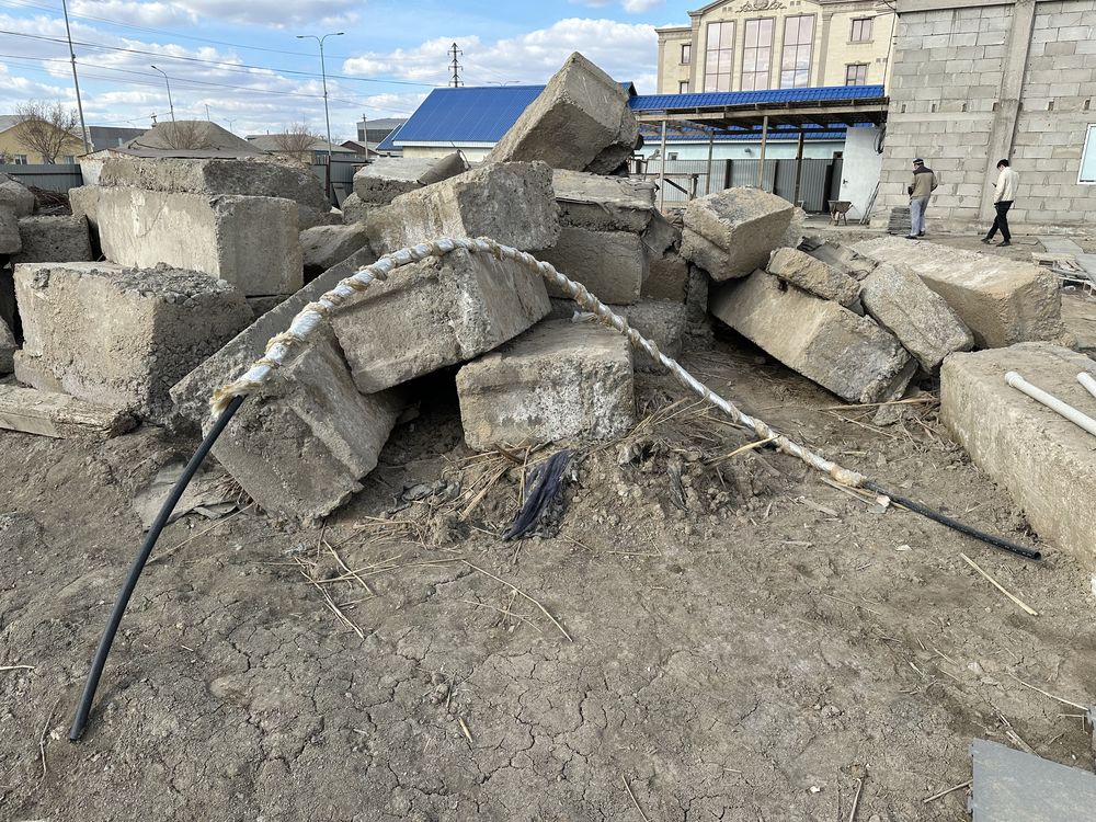 Продам фундаментные блоки разных размеров