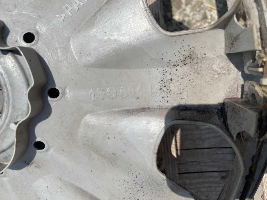 15 цола Тас VW Volkswagen GOLF CADDY Фолксваген 1t0601147d Оригинал