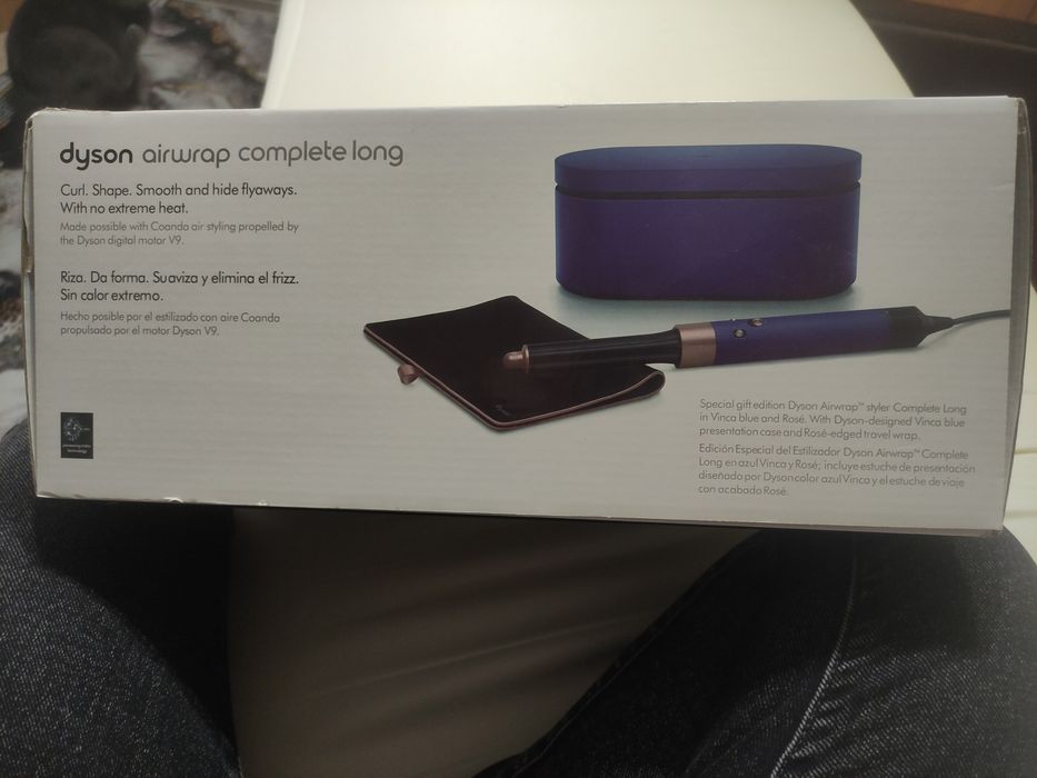 Продам фен Дайсон  новый