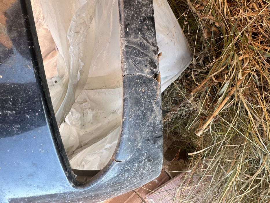 Продам бампер приора 1