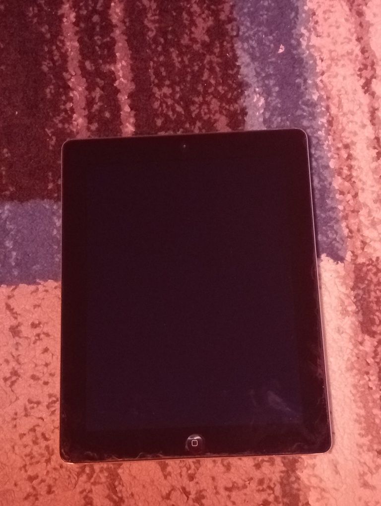 Vand Ipad la un pret bun