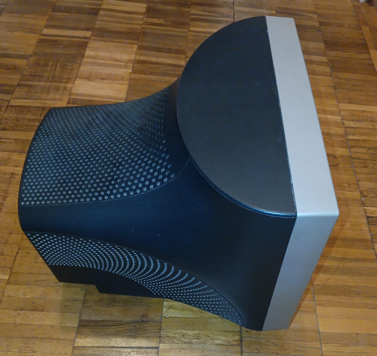 Samsung 17 ( SyncMaster ) ( 50-60 Hz )